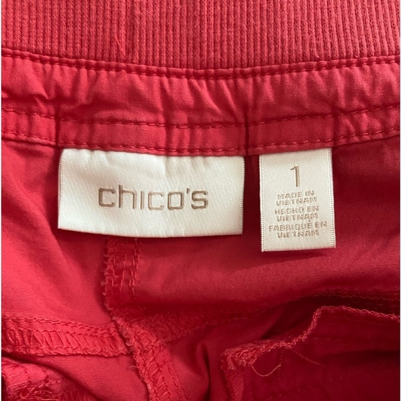 Chico’s red cotton capris size 1 , two front two back pockets - Picture 2 of 4